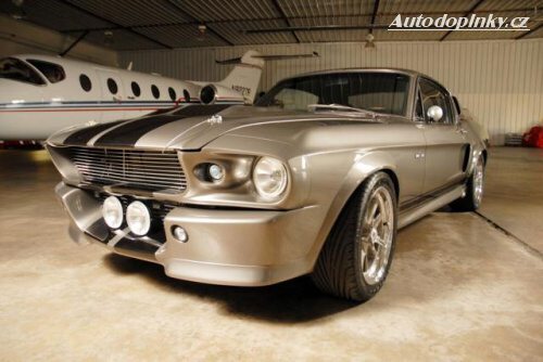 Eleanor se vrac�