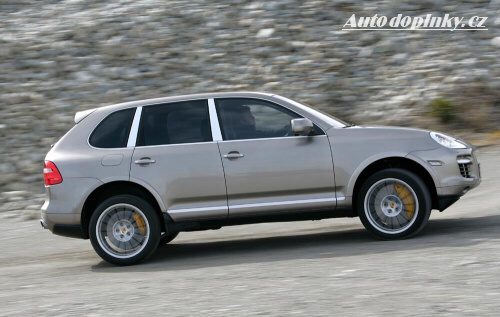 Porsche Cayenne 550 PS