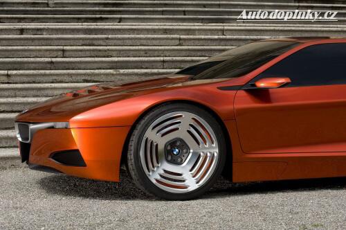 Vr�t� se BMW M1?