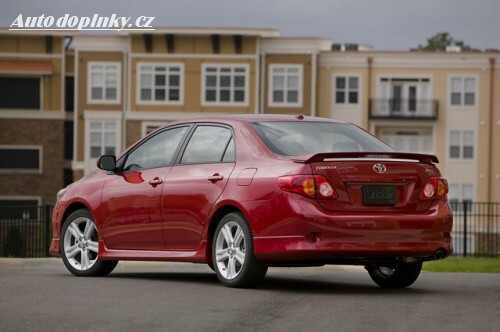 Toyota uk�zala novou Corollu
