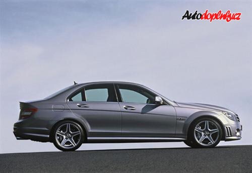 AMG C63 p�ipraveno na souboj