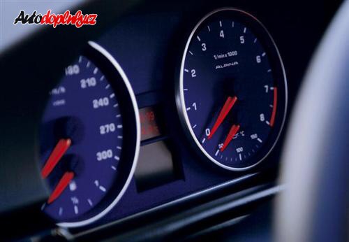 Alpina B3 Bi-Turbo exceluje