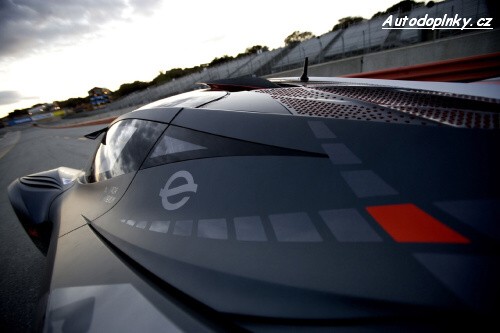 Mazda Furai v re�lu