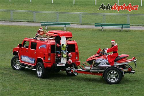 Santa osedlal Hummer H2