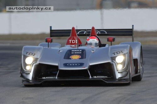 V Sebringu P908 a� druh�