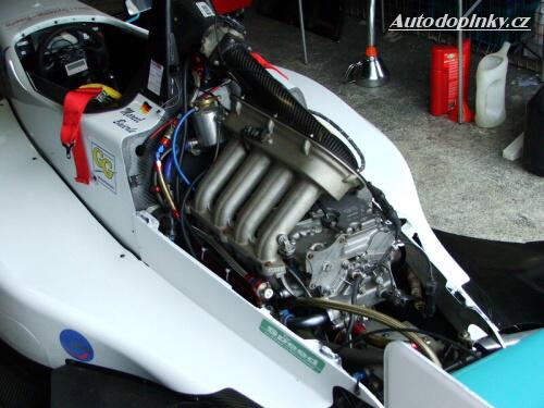 Formule a prototypy op�t na okruz�ch v �R