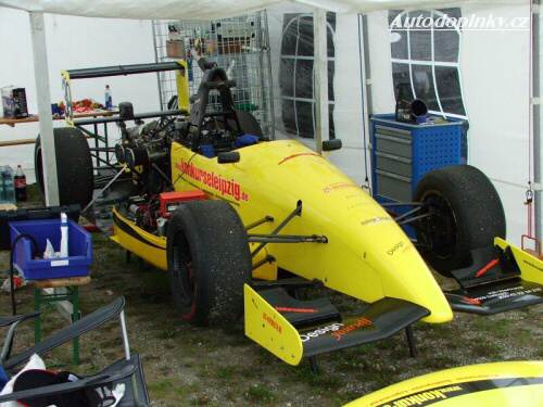 Formule a prototypy op�t na okruz�ch v �R