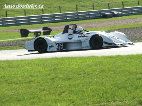 Milan Bez�k dvakr�t druh� ve Sports Car Challenge