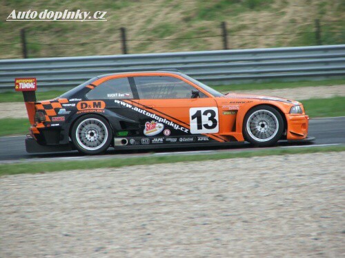 A1GP dominoval M�cke