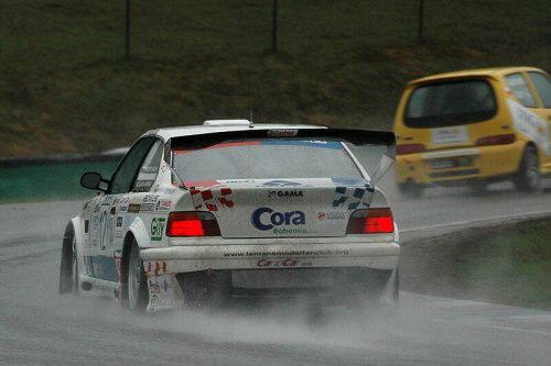 MM�R na okruz�ch