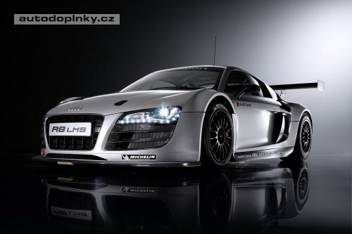 Audi R8 LMS hotovo