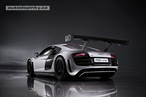 Audi R8 LMS hotovo