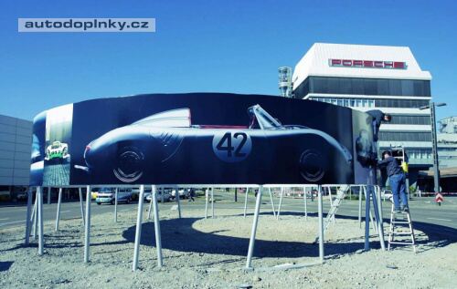 Porsche muzeum t�m�� hotov�