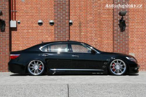 Lexus podle Job Design