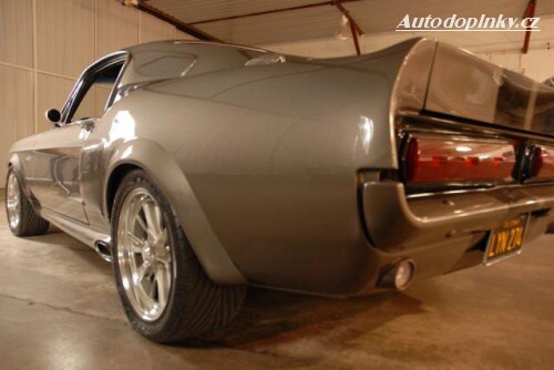Eleanor se vrac�