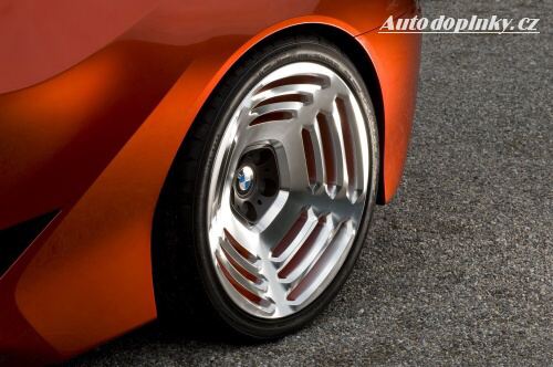 Vr�t� se BMW M1?