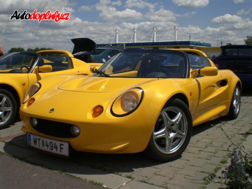 1.mezin�rodn� sraz cabrio a sportovn�ch voz�