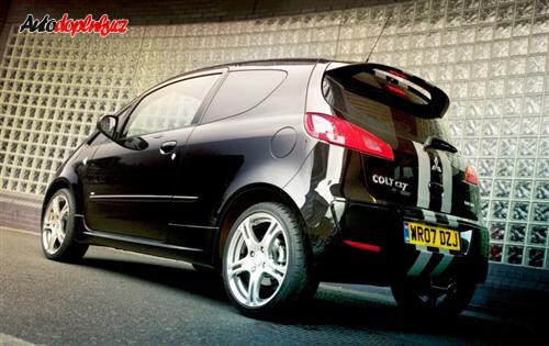 Mitsubishi Colt Black Hawk
