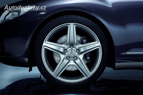 T��da CL od AMG