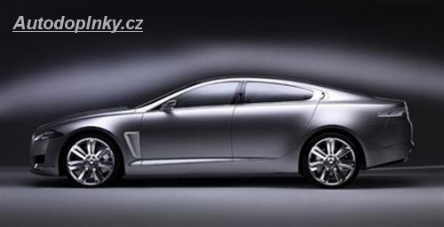 Jaguar S-Type se vrac�!