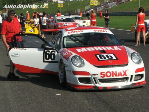 Milan Bez�k dvakr�t druh� ve Sports Car Challenge